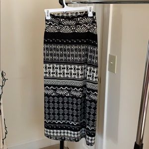 Black and white maxi skirt